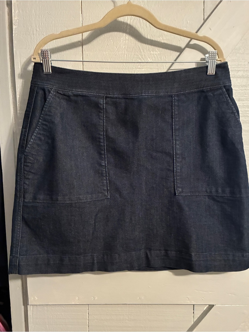 Loft sz 12 dark wash denim mini skirt